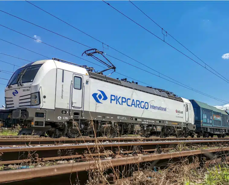 Zwolnienia grupowe i sanacja w PKP Cargo. Czy jest szansa na uratowanie spółki?
