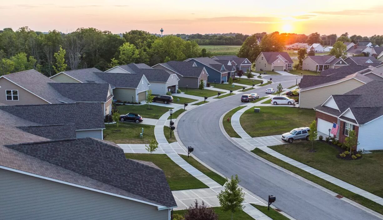 Warren Buffett zbiednieje o kilkaset milionów dolarów kary. Sprawa głośnego zawyżania opłat na rynku nieruchomości