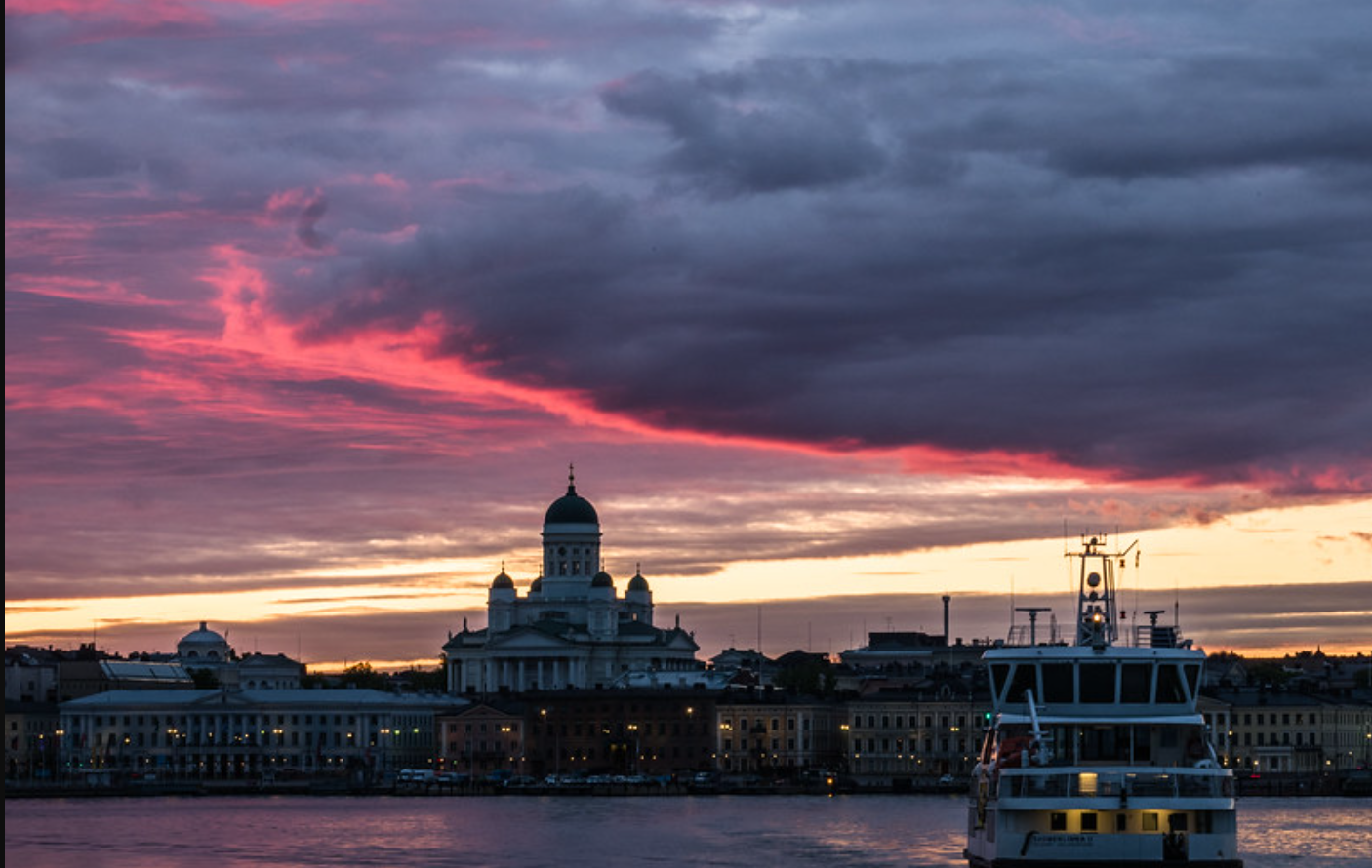 Tajemnicza chmura siarki nad Helsinkami. Przyczyny i źródło pochodzenia nieznane
