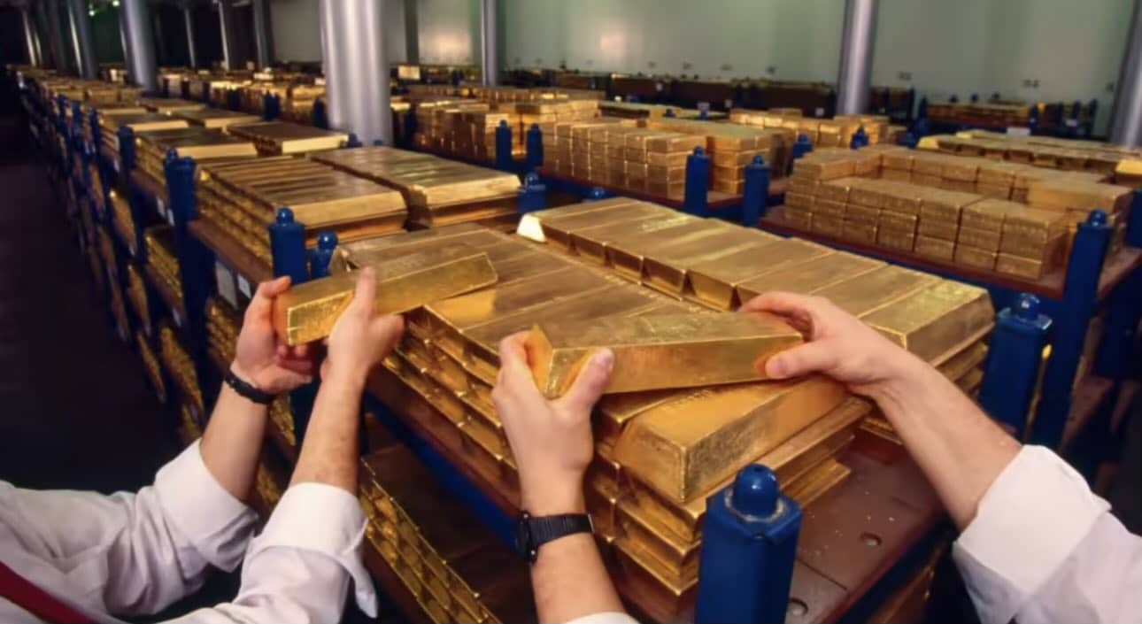 Metal pokonuje papier: złoto prześcignęło Euro. Światowe rezerwy walutowe – w coraz większym stopniu złożone z kruszców