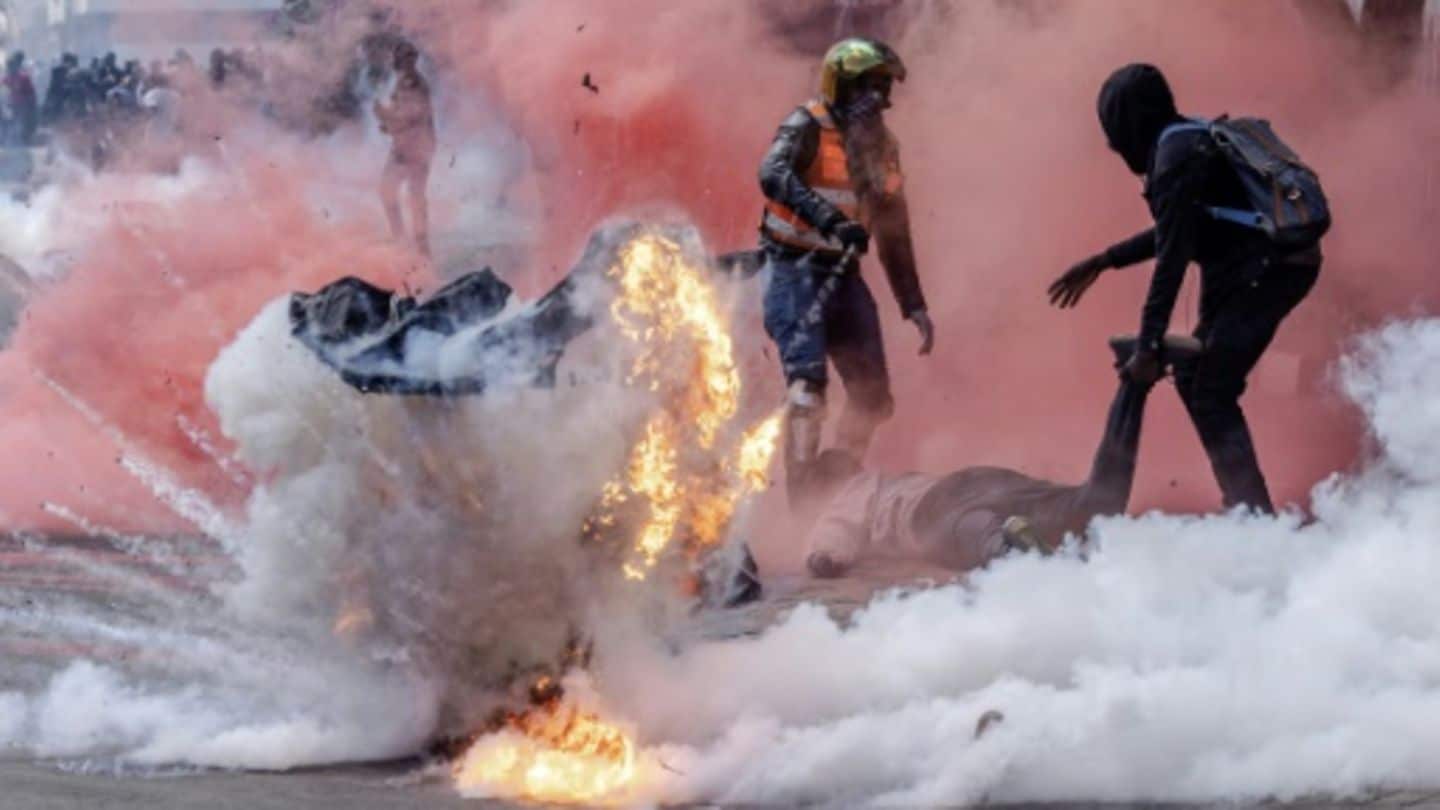 Parlament płonie, dziesiątki ciał na ulicach. Chaos w całym kraju spowodowany „ekologiczną” podwyżką danin
