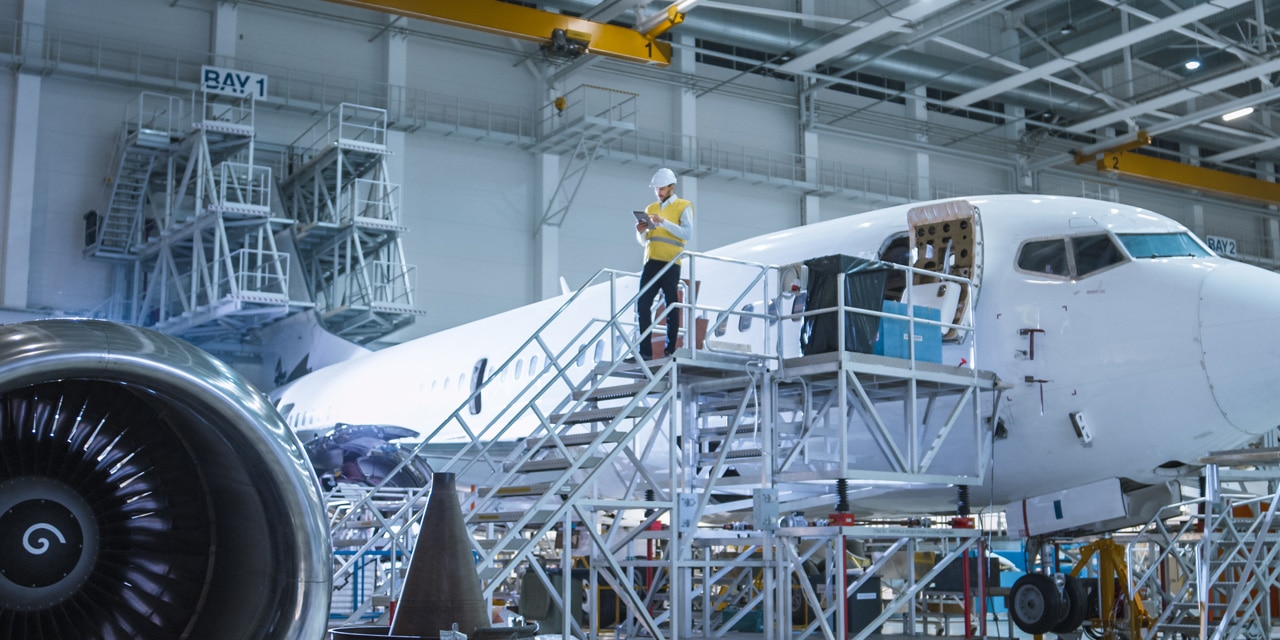 Będzie coraz mniej samolotów? Konflikt w fabrykach Airbusa i Boeinga