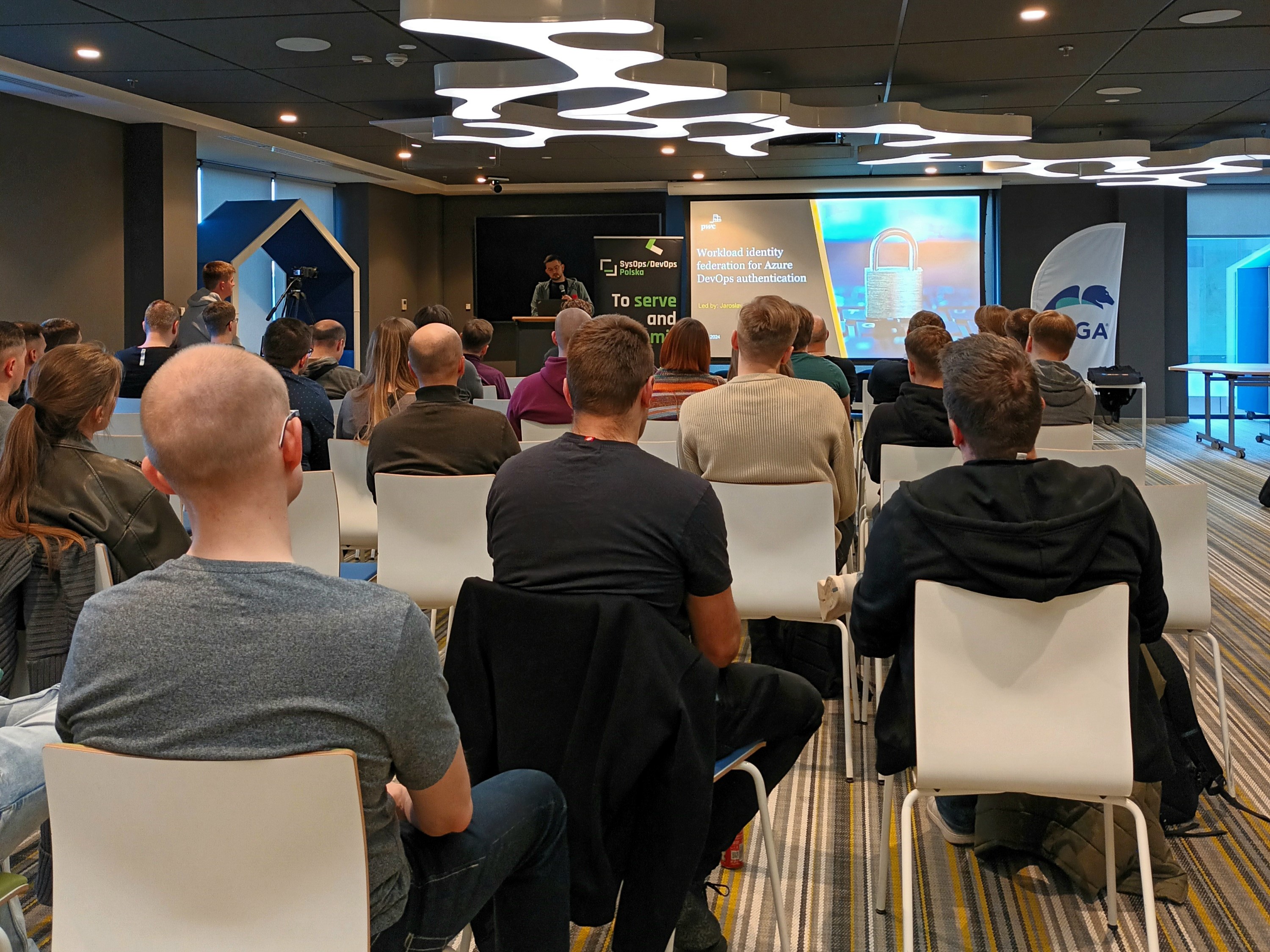 Poznaj doświadczonych DevOpsów na MeetUpie w Krakowie!