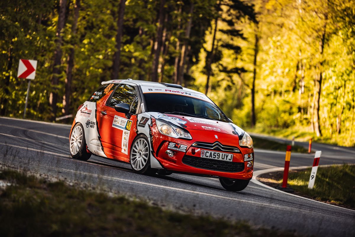 Liderzy RallyN na starcie kolejnego rajdu