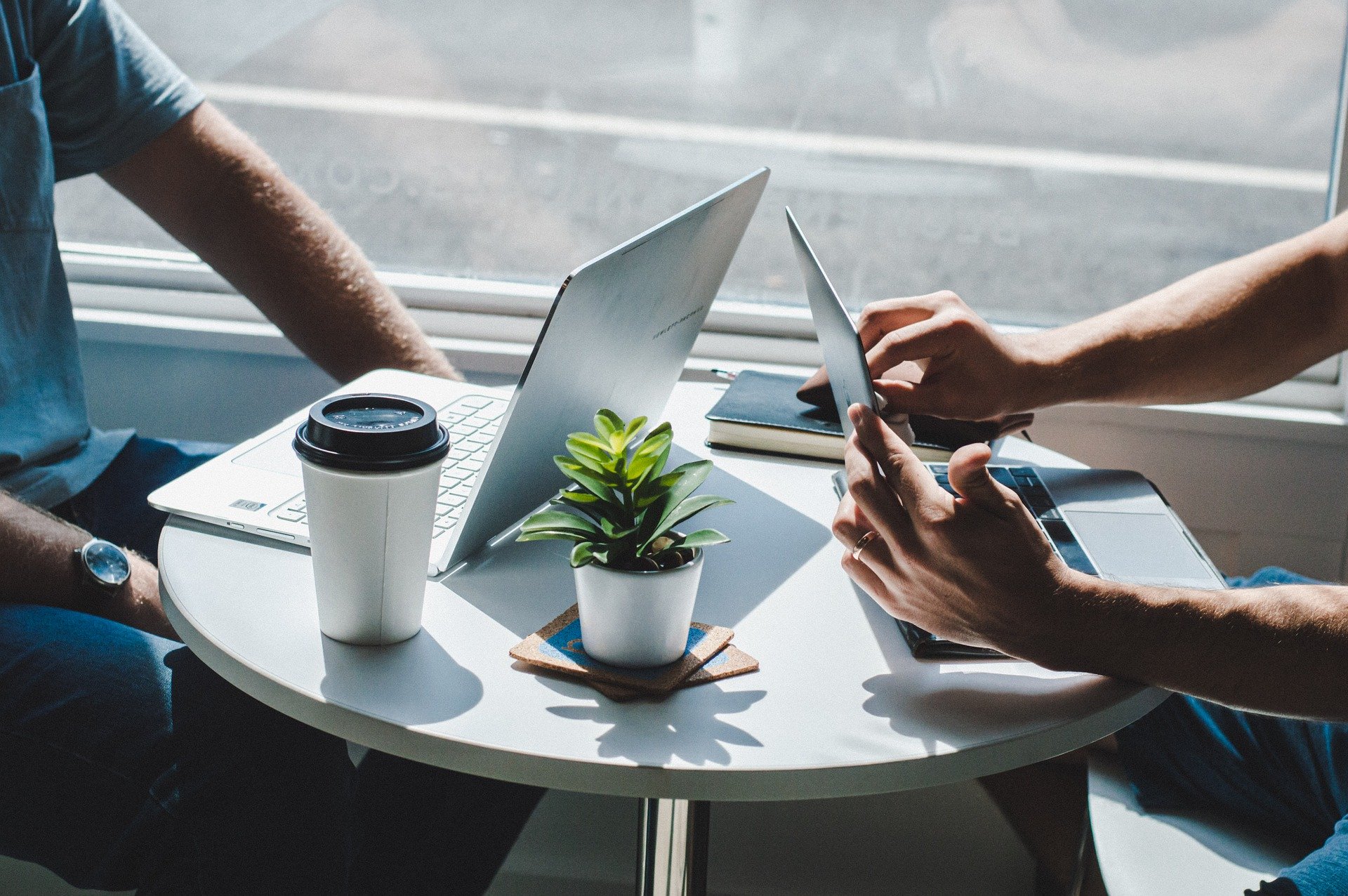 Praca zdalna – to koniec? Poziom home office w USA najniższy od wiosny 2020
