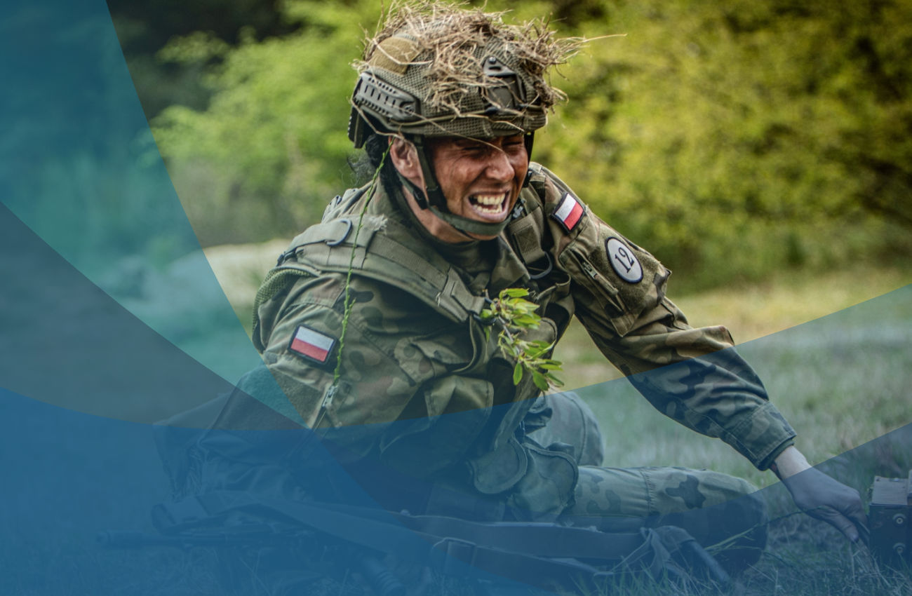 MEN uruchamia infolinię dla programu „Edukacja z wojskiem”